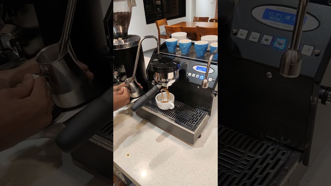 Powerful Espresso Machine 💪 | New GS3 #coffee #shorts #barista #coffee Powerful Espresso Machine 💪 | New GS3 #coffee #shorts #barista #coffee